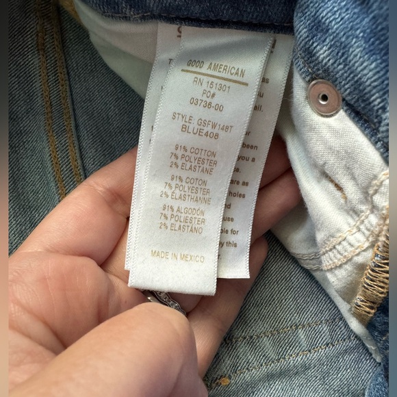 Good American Jeans - Picture 5 of 7